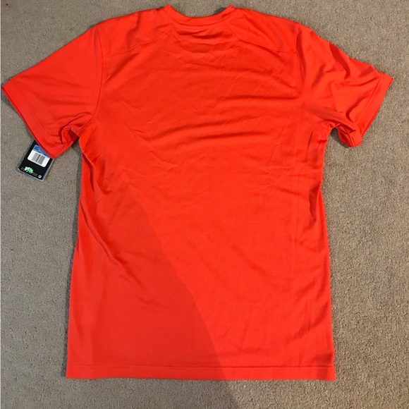 Nike Dri-Fit - Short Sleeve Exercise Shirt - Picture 2 of 3